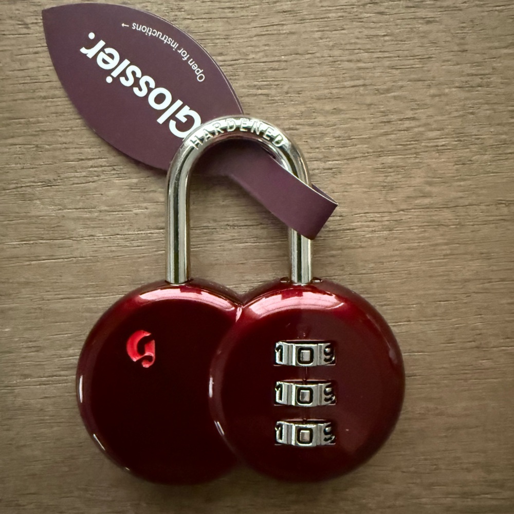 Glossier Cherry Lock